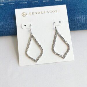 Kendra Scott Sophia Drop Earrings in Silver